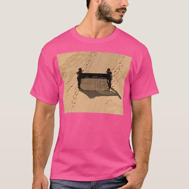 Spacebollar Graphic T Shirt (Framsida)