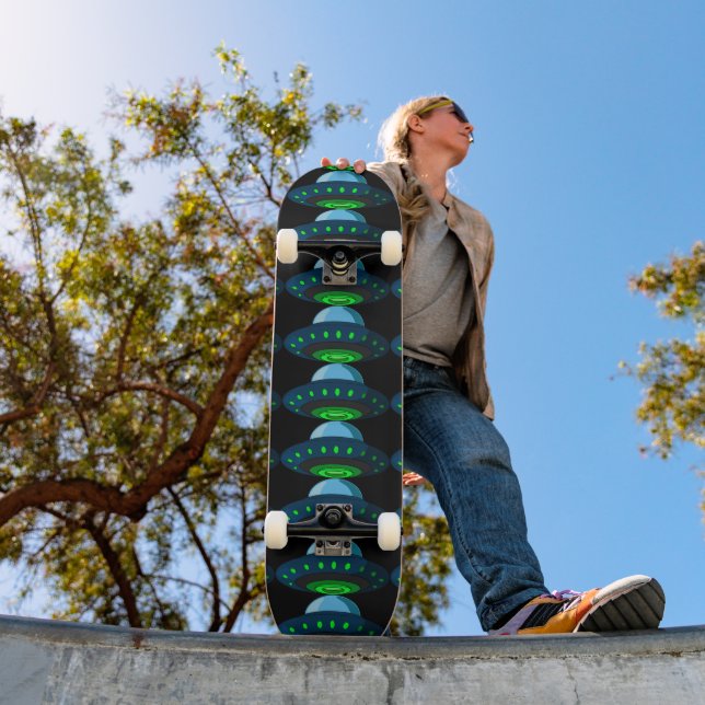 SPACESHIP UFO SKATEBOARD DECK (Utomhus 1)