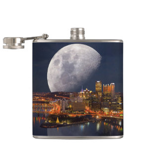 Spacey Pittsburgh Fickplunta