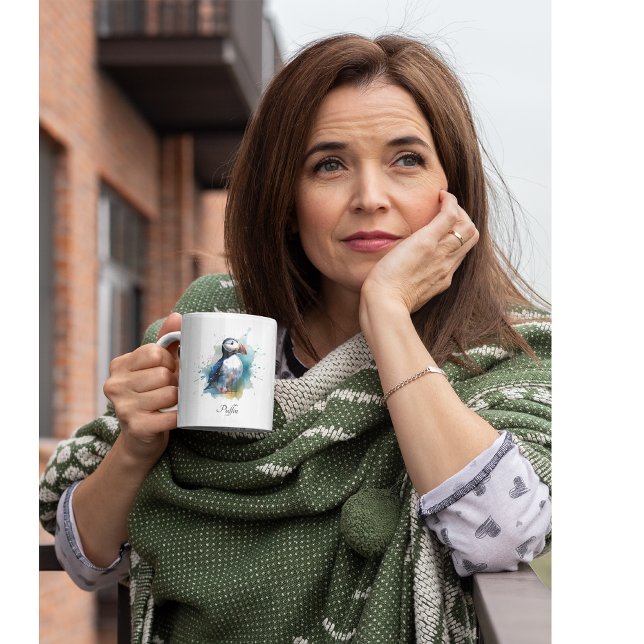 Späd puffin i blå vattenfärg Två-Tonad mugg (Skapare uppladdad)