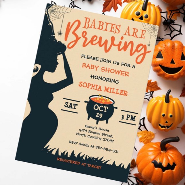Spädbarn håller på att bryta Halloween Witch Baby  Inbjudningar (Skapare uppladdad)