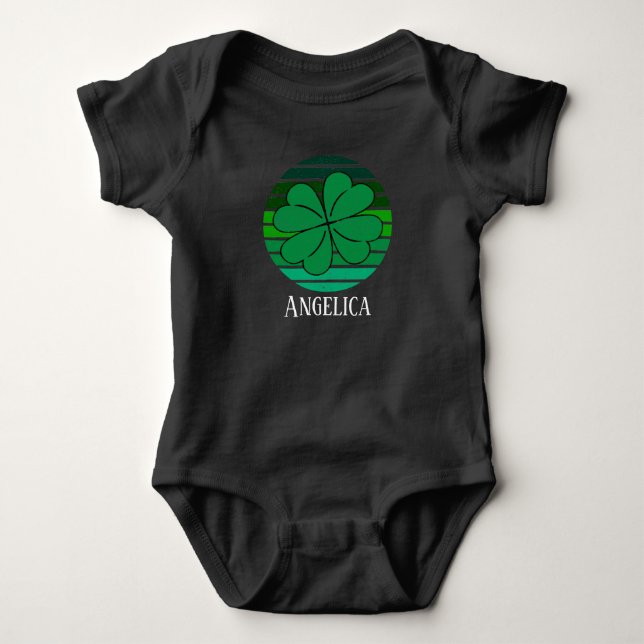 Spädbarn Retro St. Patrick-dagen Namn 4 Löv Klöver T Shirt (Framsida)
