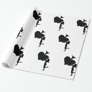 Spades Holding Black Ace Thunder_Cove Presentpapper