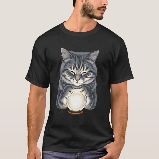 Spådoms Hus Katt med Kristallboll T Shirt (Framsida)