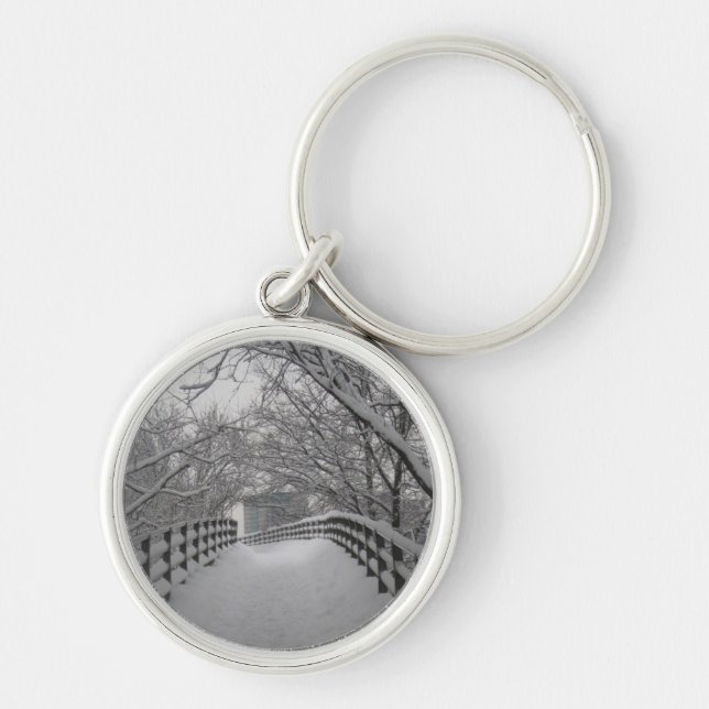 Spång Rund Silverfärgad Nyckelring (Framsidan)
