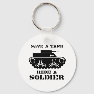 SPARA A TANK. RID EN SOLDIER. NYCKELRING