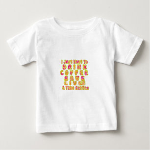 Spara av kaffebröd - och ta del av konsthandling t-shirt