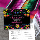 Spara Blommigten Date Colorful Mexican Fiesta Meddelande Vykort<br><div class="desc">Spara det datumvykort som du kan anpassa till kostym valfritt tillfälle. Den mexikanska fiesta-blommigten har ett överflöd av färgstarka blommor på framsidan med handskriven borstad typografi i rosa, på svart bakgrund. Mallen är konfigurerad så att du kan anpassa vykortet med ditt speciella datum, ditt tillfälle och ditt namn samt ett...</div>