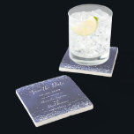 Spara datum för bröllop-marinblått glitter stenunderlägg<br><div class="desc">Ett trendig Spara det datum som underlägg för gästerna. En marin blå bakgrund med faux glitter damm. Den blå färg är ojämn. Anpassa och lägg till bröllop-datum,  namn och ställe.</div>