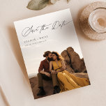 Spara datum för Chicen Rustic Desert-fotot för att Inbjudningar<br><div class="desc">Hämta kärnan i din kärlek-artikel med vårt Avslappnad Chic Rustic Desert Photo Spara datuminbjudan. Med ett fantastiskt ökenlandskap kompletterar denna elegant, minimalistisk design perfekt din romantiska resa. Det dubbla-sidiga kortet visar en handskriven kalligrafi stil, som blandar modernt och visstiskt inslag. Det är det perfekta valet för ett trendig, contemporary bröllop....</div>