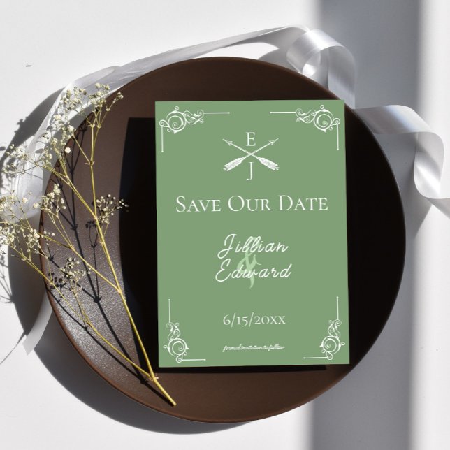 Spara datum för Moss Grönt Monogram och pilar Meddelande (Moss Green Monogram and Arrows Save the Date)