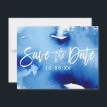 SPARA DATUM POSTCARD modern marin blå vattenfärg Datumet<br><div class="desc">by kat masard >> kat@simplysweetPAPERIE.com <<< Ett enkelt, snyggt sätt att SPARA DATUM till Bröllop med handutrymme för att lämna adress till mottagarna. Om du konfigurerar som mall kan du enkelt lägga till egna detaljer eller slått anpassningsknappen och lägga till eller ändra text, typsnitt, storlekar osv. TIP: 1. Om du...</div>