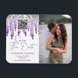 Spara datum vattenfärgen Wisteria Bröllop i fotot Magnet<br><div class="desc">Fotospara Datumfärgerna Watercolor Wisteria Bröllop spara datum Magnets har vattenfärgsblommor i mjuk lilak,  lavender och lila med grönt mot en vit bakgrund med Spara datuminformationen nedan med en anpassningsbar QR-kod. Anpassa genom att redigera texten i de angivna textrutorna och ditt favoritfoto. Designad för dig ©Evco Studio www.zazzle.com/store/evcostudio</div>