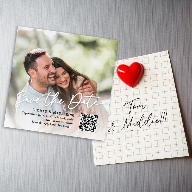Spara datumkalligrafiskript fotomagnetisk (Wedding save the date photo magnetic card. with a simple QR code. )