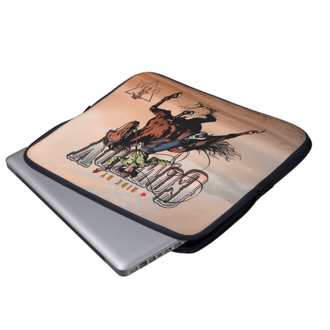 Spara en häst; Rid en cowboy | 15" Laptop Fodral (Framre botten)