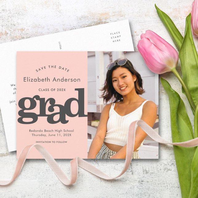 Spara  fototypografi av rosa studenten inbjudan vykort (Skapare uppladdad)