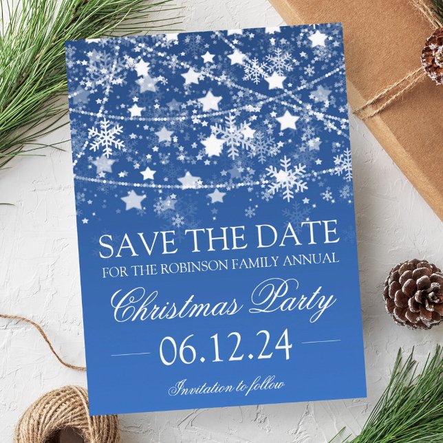 Spara Ljuset Date Blue Winter Helgdag String Meddelande Vykort (Save The Date Blue Winter Holiday String Lights Announcement Postcard)