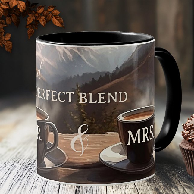Spara meddelandet från Bröllop Kaffemugg (Wedding Mr. and Mrs. mug featuring a painting of two coffee cups overlooking a mountain landscape)