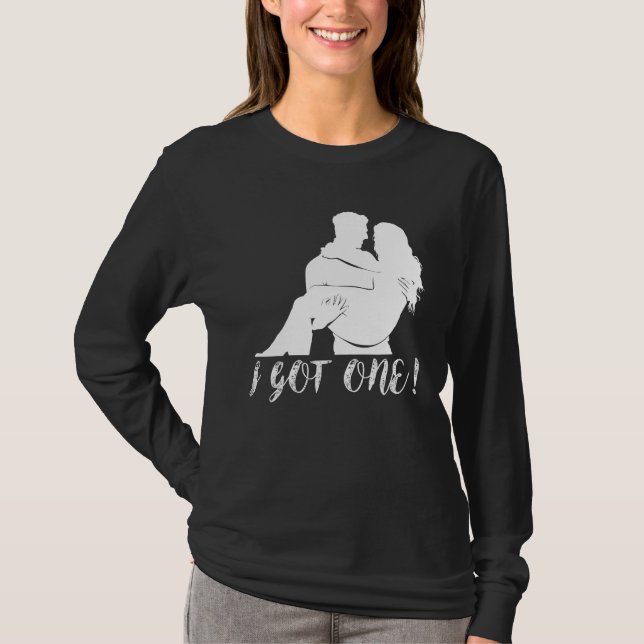 Spara Noveltyn Datum Bröllop-meddelande T Shirt (Framsida)