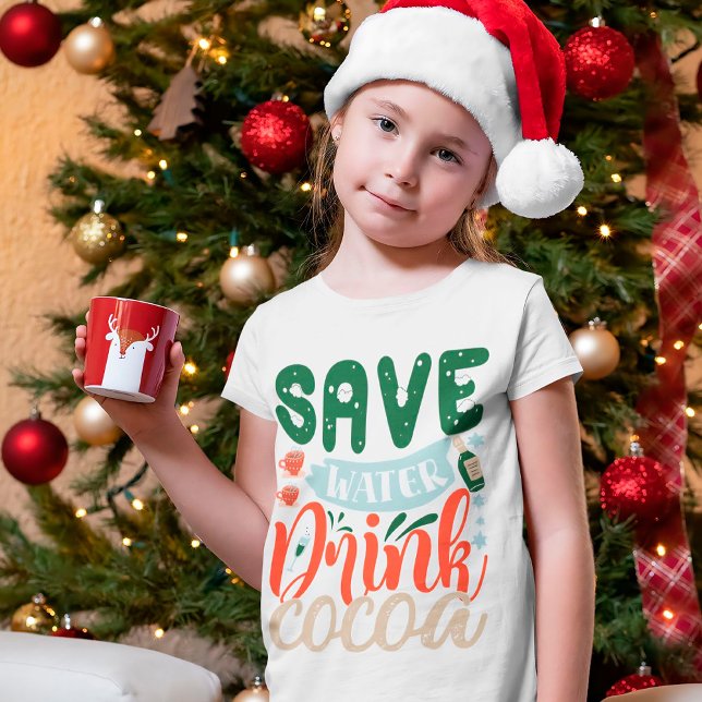 Spara Vatten Drink Cocoa Den finstilta julvintern T Shirt (Skapare uppladdad)