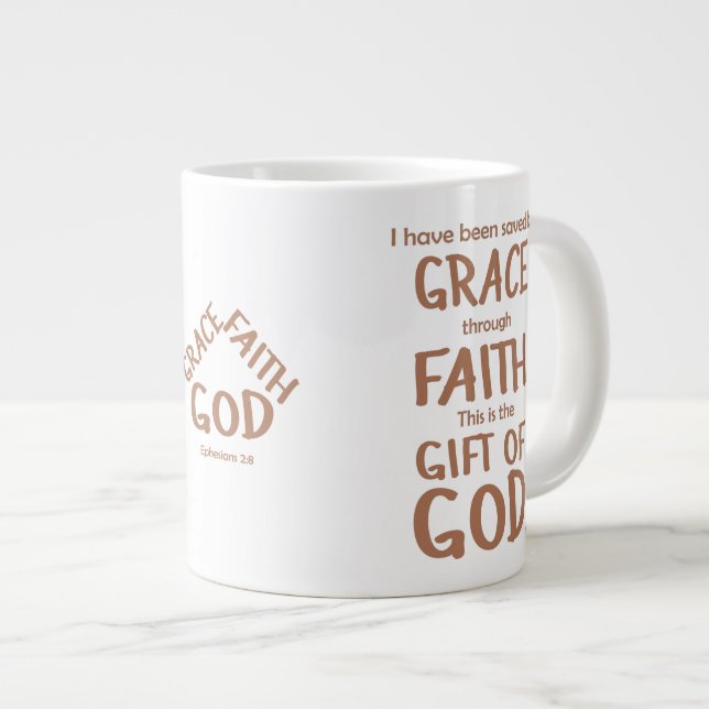 Sparad av Grace genom Faith Tan Ephesian 2:8 Jumbo Mugg (Framsida höger)