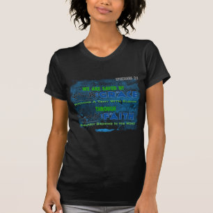 Sparat av nåd till och med tro t-shirt