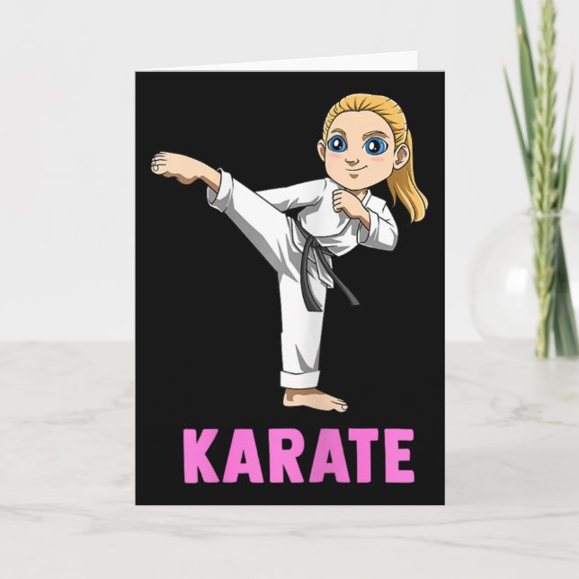 Sparkande och slående unge - söt karateflicka  kort (Framsida)