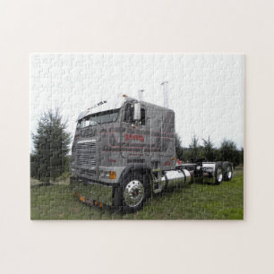 SparksFreightliner COE pussel
