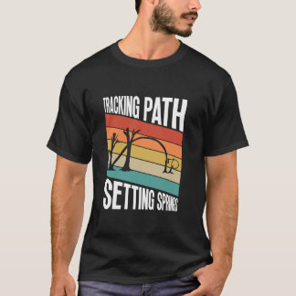 Spårning av Vår Animalisk fällning av Spri med Väg T Shirt