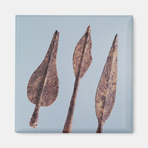 Spearheads Magnet