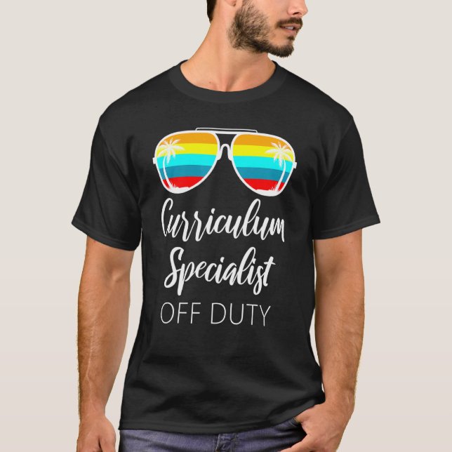 Specialist vid punktskattepliktiga solglasögon, so t shirt (Framsida)