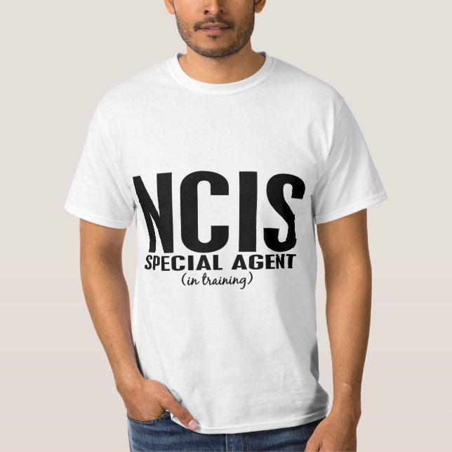 Speciell agent för NCIS i utbildning 1 T Shirt (Framsida)