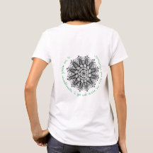 Speciell Heart Chakra Mandala T-shirt för kvinnor