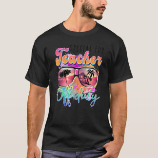 Speciell lärare vid Duty Sunglasses Beac T Shirt