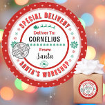 Speciell leveransetikett Santa to Child Red Grönt  Runt Klistermärke<br><div class="desc">*** Rekommendera 3-tumsmärken för denna vackra och söta Till- och Från speciell leverans från julklapp-märkrn. Det är också enklare att skriva på avslutat Matte.*** Dina julklappar i barnen ser episka ut med dessa roligt-, färgstarka och personlig-etiketter. Utformningen har ett Speciellt leveranstema som är rakt från Santa's Workshop i Nordpolen; komplett...</div>