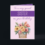 Speciell Sister gerbera lila rosa födelsedag Kort<br><div class="desc">Fira din systers speciella dag med en pulserande bukett av Gerbera daisy,  symbolisera glädje,  kärlek och vänskap! Dessa glada blommor är perfektens sätt att visa hur mycket hon elak till dig. Anpassa ditt födelsedagskort med ett uppriktigt meddelande. Rosa/Lila</div>