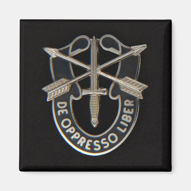Speciella krafter magnet (Framsidan)