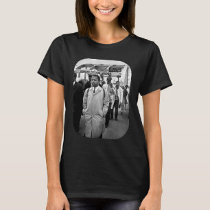 Speciella presenterade James Baldwin Cute Graphic- T Shirt
