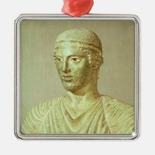 Specificera av den Delphi charioteeren, c.470 BC Julgransprydnad Metall