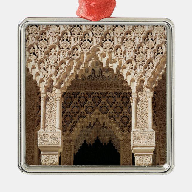 Specificera av en galleribåge, från domstolen julgransprydnad metall (Framsidan)