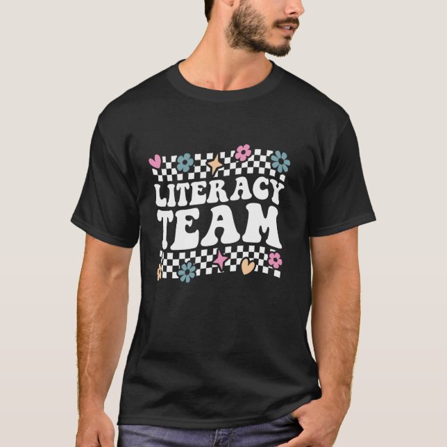 Specifikation för läsarteamet Reading Teacher Inte T Shirt (Framsida)
