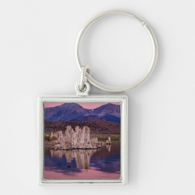 Spectakulära Mono Lake i skuggan Fyrkantig Silverfärgad Nyckelring (Framsidan)