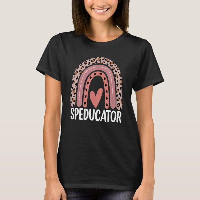 SPED Lärare Speducator Heart Speducator Rainbow T Shirt (Framsida)