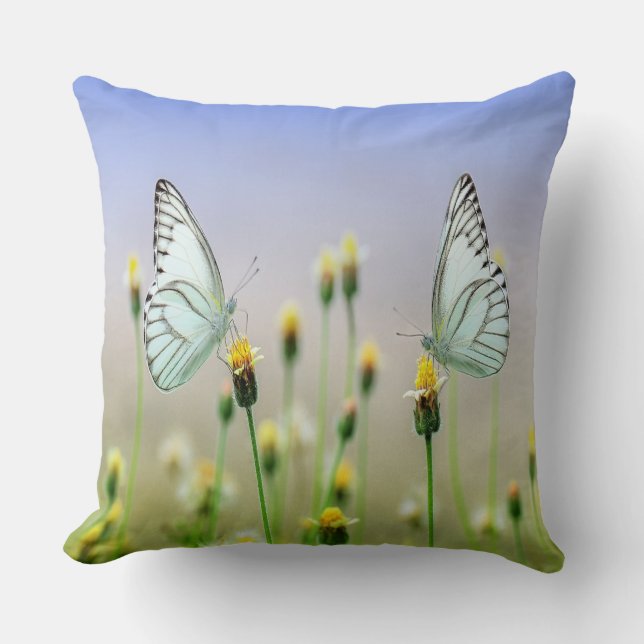 Speglad Springtime Butterflies Kudde (Framsida)
