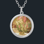 Speglad utskrift av blommor silverpläterat halsband<br><div class="desc">Speglade BLOMKONSRETintroducerar "Reflected Blooms Art Print", ett vackert biet som fångar elegansen hos en blommigt arrangemang, som har förbättrats av det spännande djupet hos en reflektion i spegel, vilket främjar ett meddelande om glädje och balans. Beskrivning: Den här teckningen har en blommigt arrangemang om gladioli i basket på bord. En...</div>