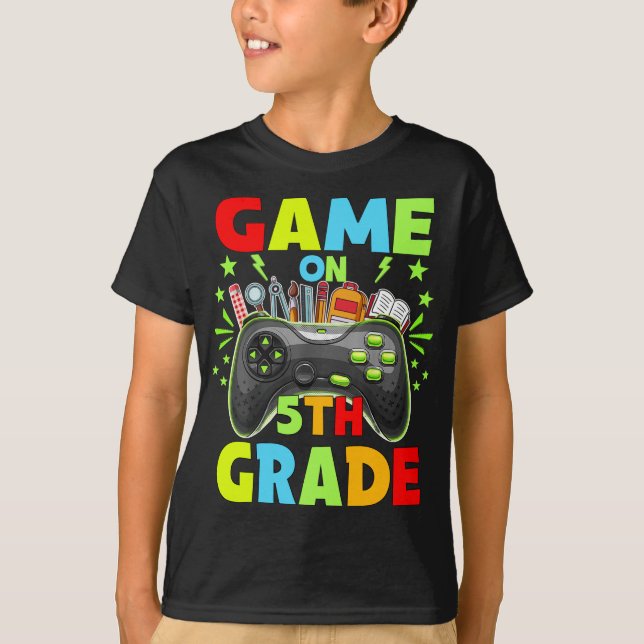 Spel på femte Klass-nivån olåst Back to school T Shirt (Framsida)