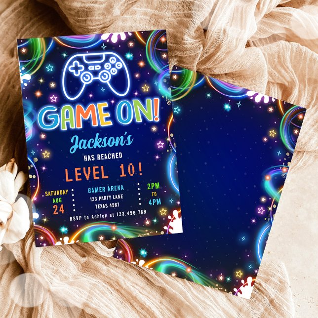 Spel på spel för spelvideospel Neon Glow Boy Birth Inbjudningar (Skapare uppladdad)