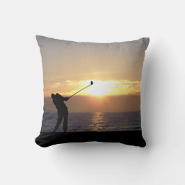 Spela Golf vid solnedgången Kudde