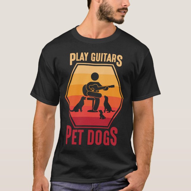 Spela Guitar och Pet Hundar Animal Musician T Shirt (Framsida)