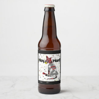 Spela hårt, namn och stil ölflaska etikett